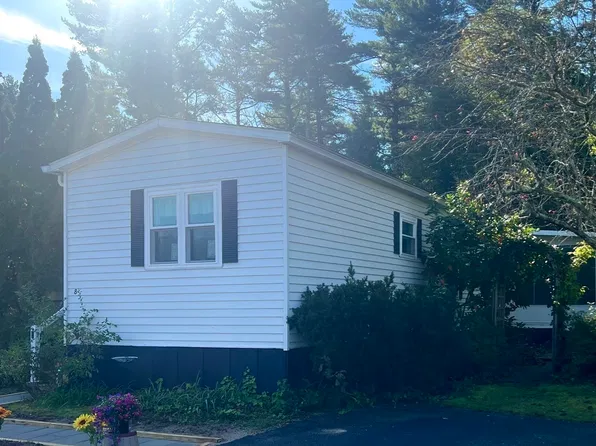 8 Jefferson Way, Carver, MA 02330
