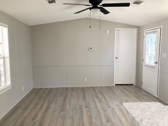 4th image of 5190 Hackamore Rd #110