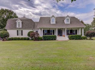 100 Blueberry Ln, Clinton, MS 39056