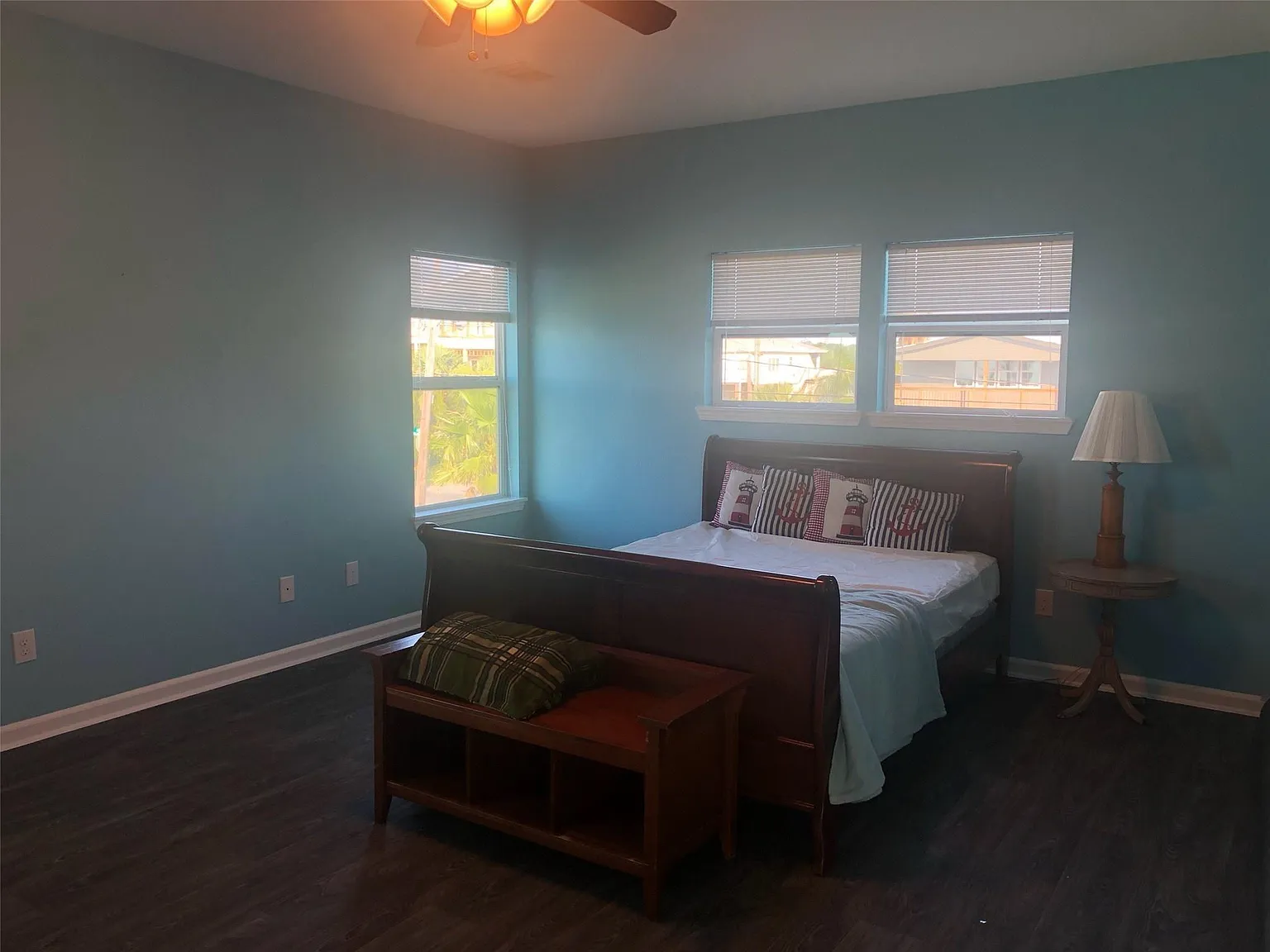 2 bed, 2.0 bath, 1476 sqft, $3,100 — Photo 4