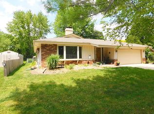 1104 Hilger Rd, Hartland, WI 53029