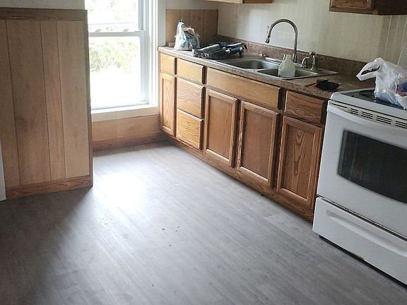 4th image of 2889 Mercer Rd Floor 2