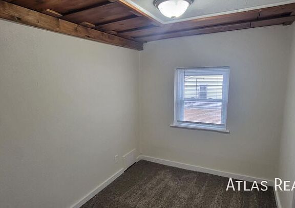 5th image of 517 S 81st St