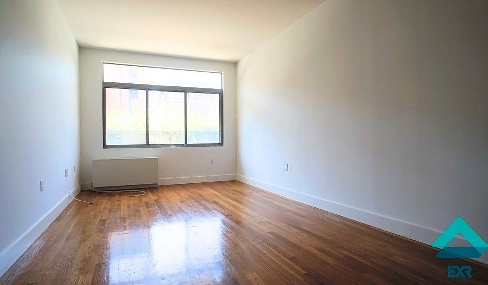 1st image of 824 Bergen St #219