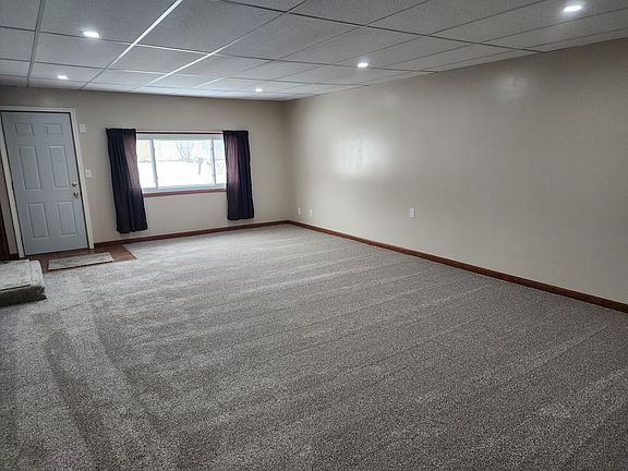 4th image of 1329 Lakeview Ave