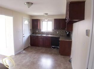 30512 Cherry Ave, Romulus, MI 48174