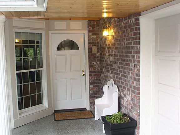 4th image of 16708 Marine Dr