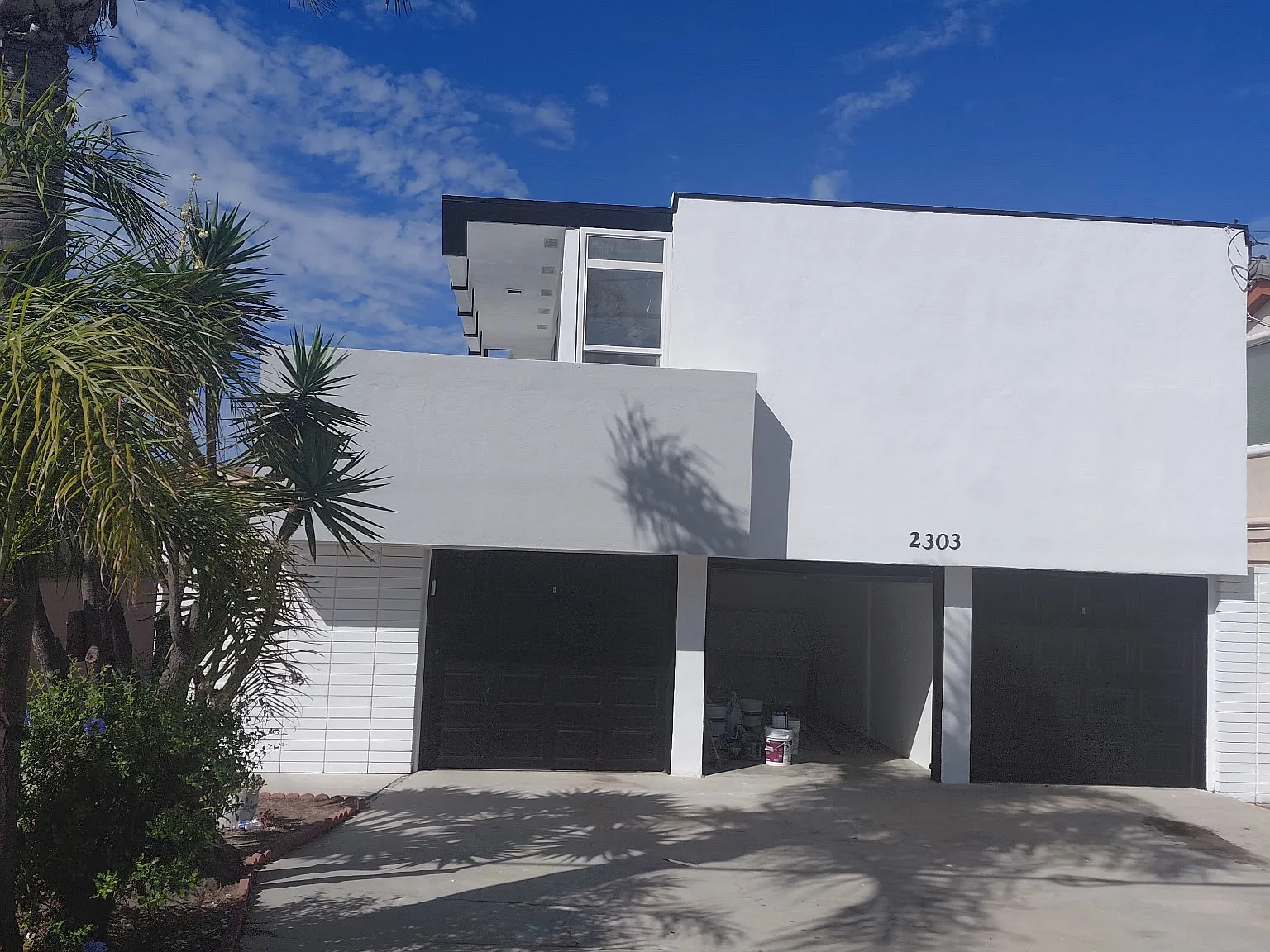 3 bed, $4,195 — Photo 2
