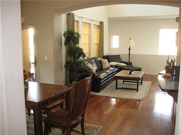 4th image of 2673 Piantino Cir