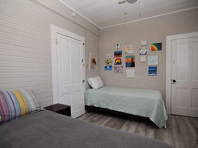2650 Ion Ave — Photo 7