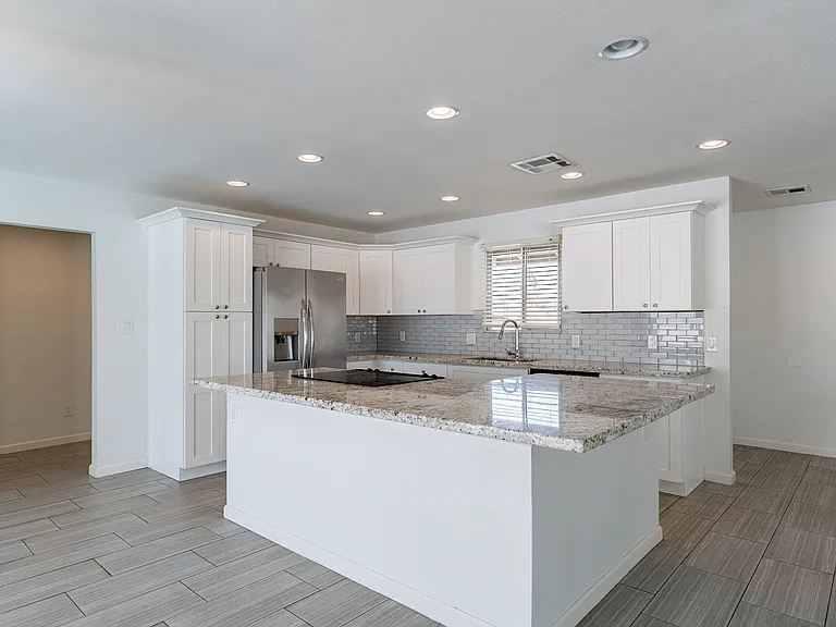 1262 E Hermosa Dr — Photo 10