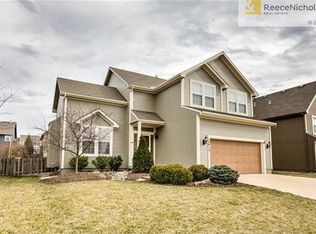 12413 S Pine St, Olathe, KS 66061