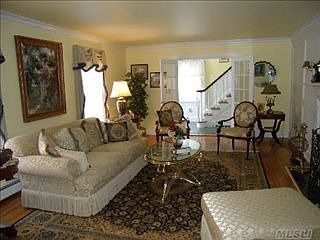 2nd image of 20 Three Pond Rd