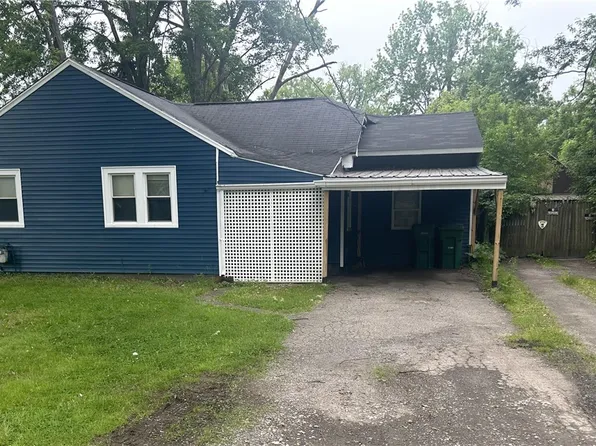 31 Riverside Dr, Rochester, NY 14623