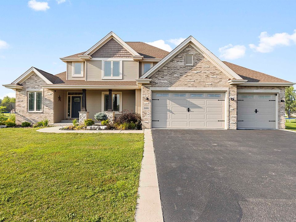 1st image of 308 Club House Dr