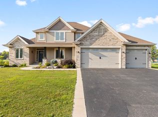 308 Club House Dr, Cherry Valley, IL 61016