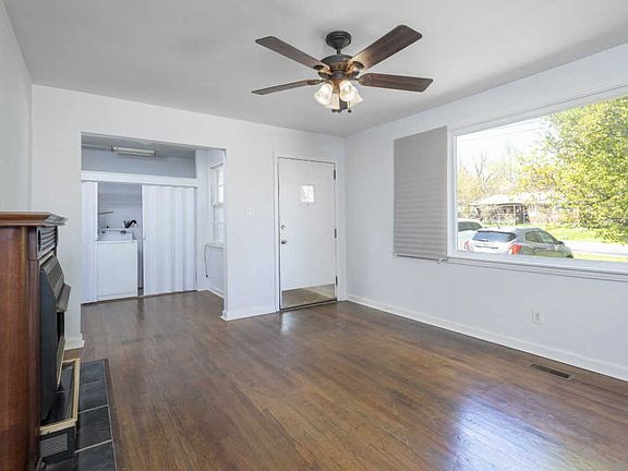 3rd image of 2923 Lakeland Dr