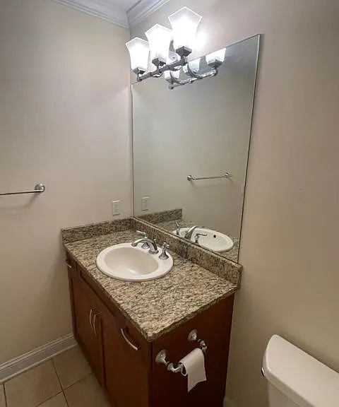 Bath sink area