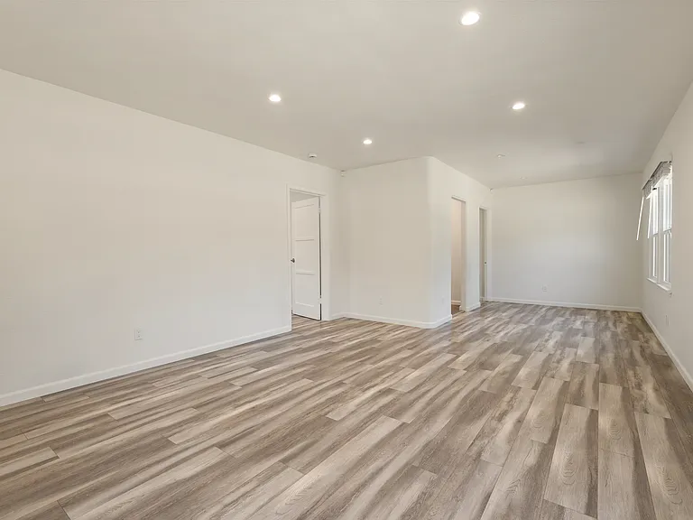 665 Hamilton Ave — Photo 4