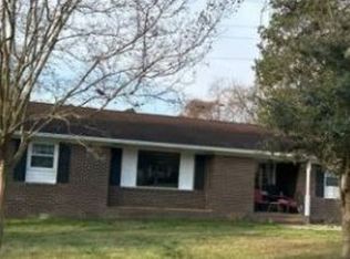 1031 Wisteria Dr, West Columbia, SC 29169