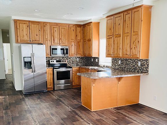 3rd image of 2101 S 324th St Unit 304