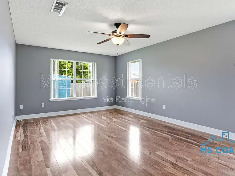 14961 Greenwell Cir — Photo 11