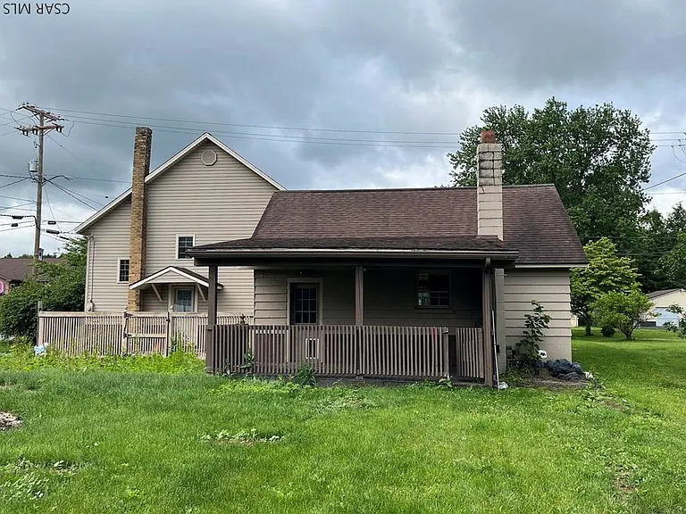 378 Locust St — Photo 2