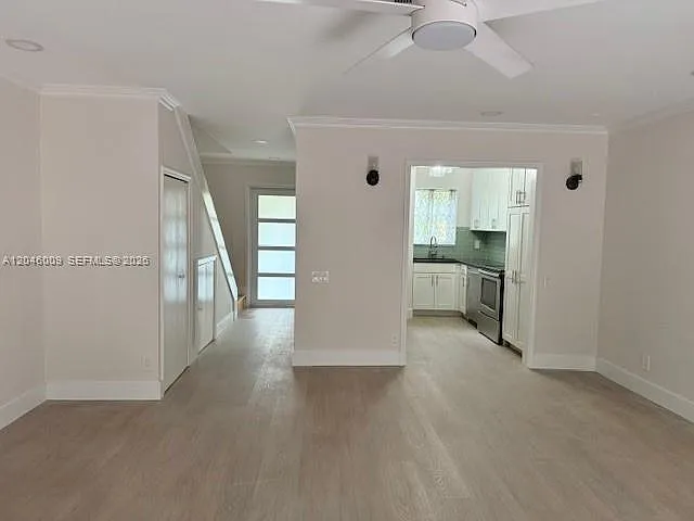 101 NE 8th Ave #1 — Photo 4