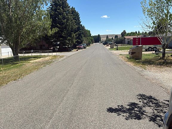 5th image of 2608 Ina Ave