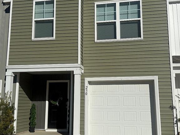 4th image of 230 Blue Haw Dr
