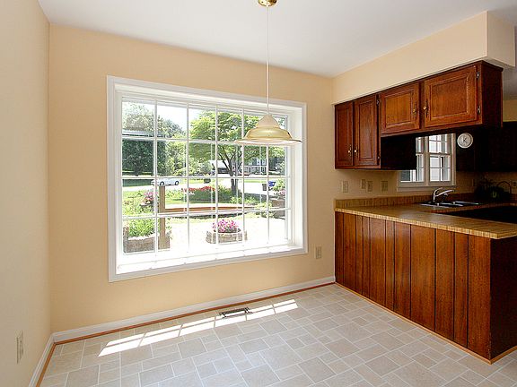 2nd image of 8201 Goodhurst Dr
