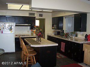 2nd image of 462 S Nassau