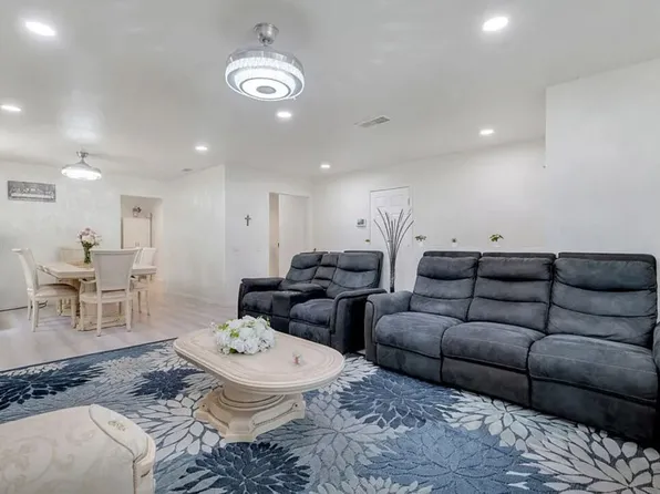 7701 Baird Ave, Reseda, CA 91335