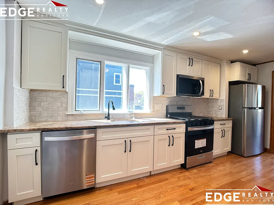 82 Beechcroft St #1