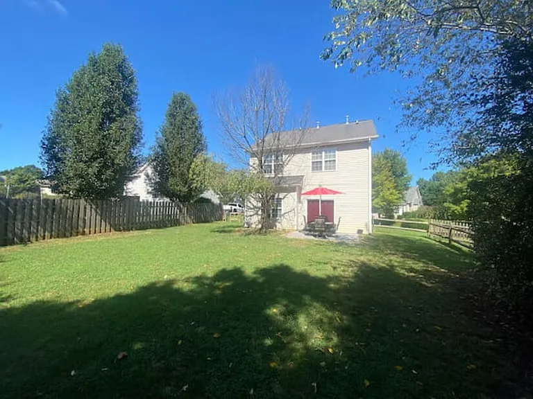 12414 Twelvetrees Ln — Photo 4