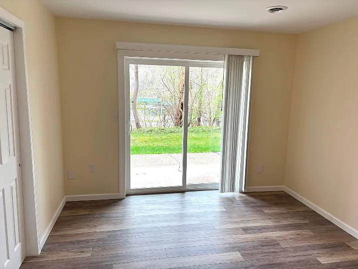 2 bed, 766 sqft, $1,100 — Photo 4