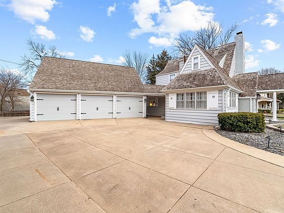 2nd image of 205 Greenway Rd