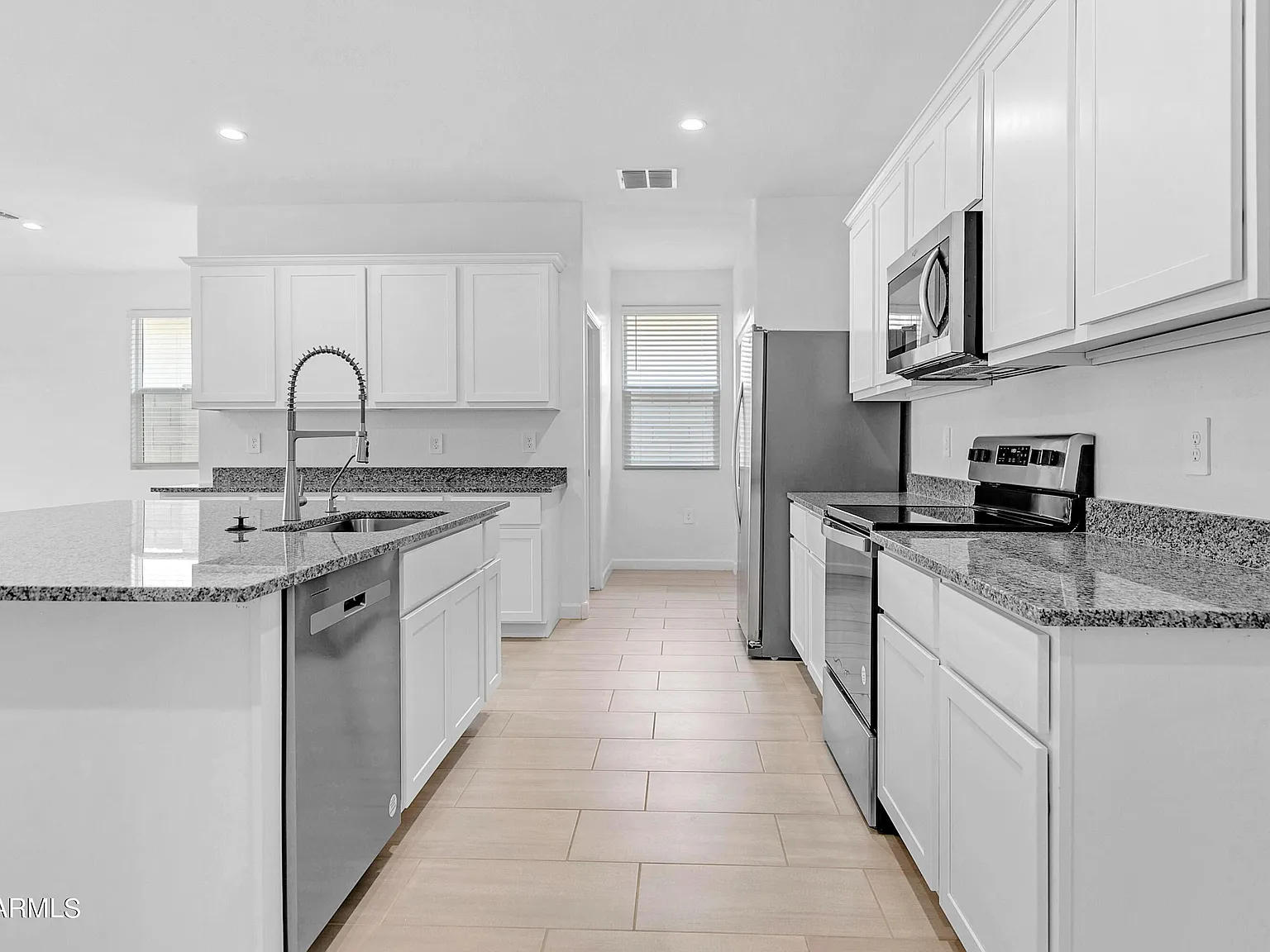 4 bed, 2.0 bath, 2051 sqft, $2,395 — Photo 3