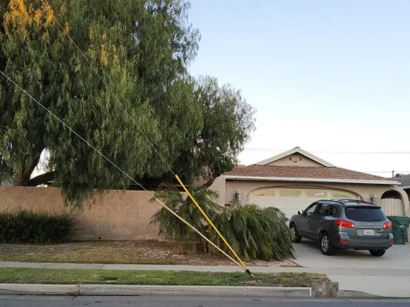 6841 Bonnie Dr, Huntington Beach, CA 92647