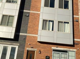 1028 Wood St #1FR, Philadelphia, PA 19107