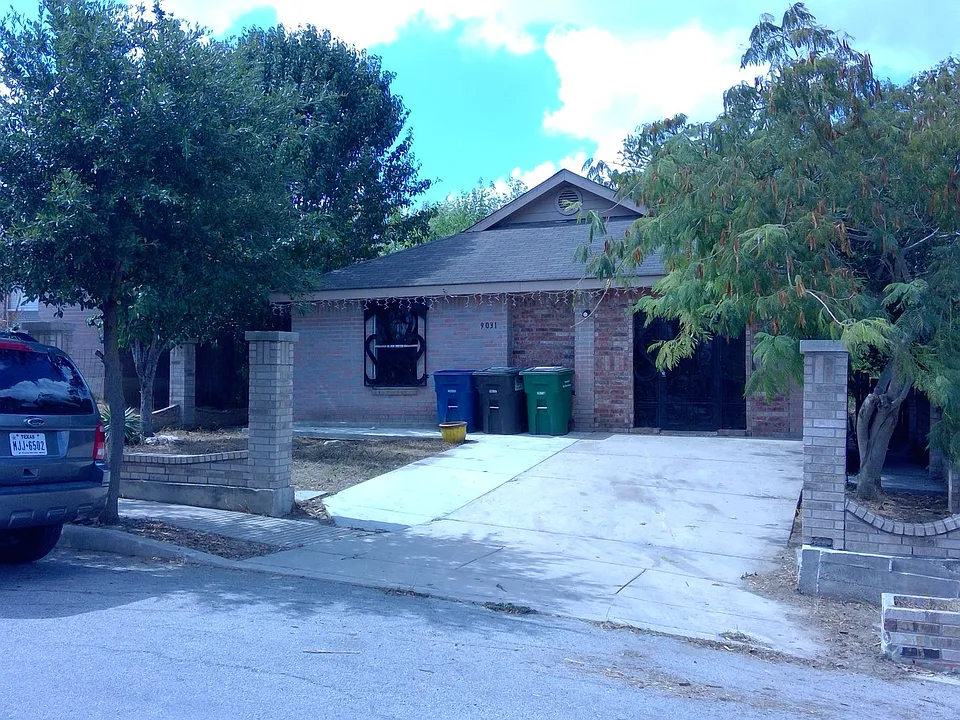 9031 Port Shire Dr