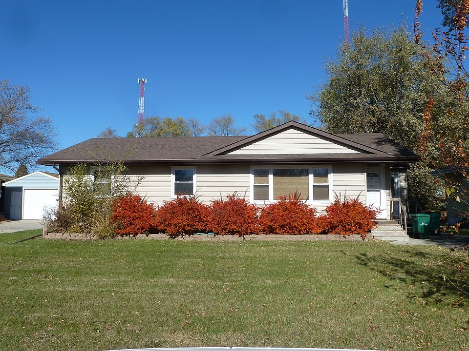 1st image of 627 Otto Ave