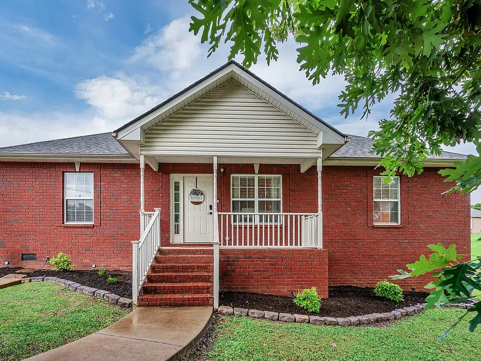 2029 Sunday Silence Dr