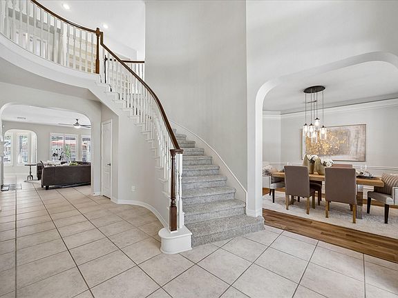 3rd image of 21614 Canyon Forest Ct