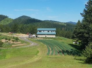 557 Finch Ln, Plummer, ID 83851