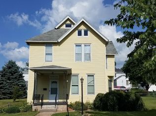 110 S Gunnison St, Burlington, IA