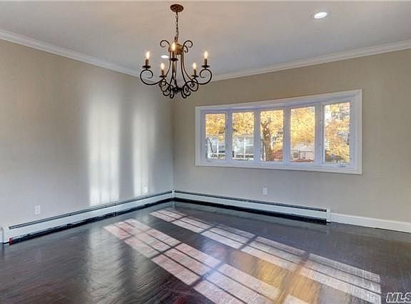 2nd image of 188 E Argyle St #1ST