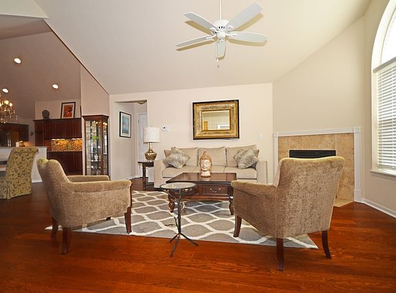 5th image of 16623 S Fox Run Cir #0