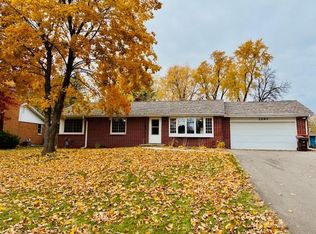 2597 Southlawn Dr, Saint Paul, MN 55109