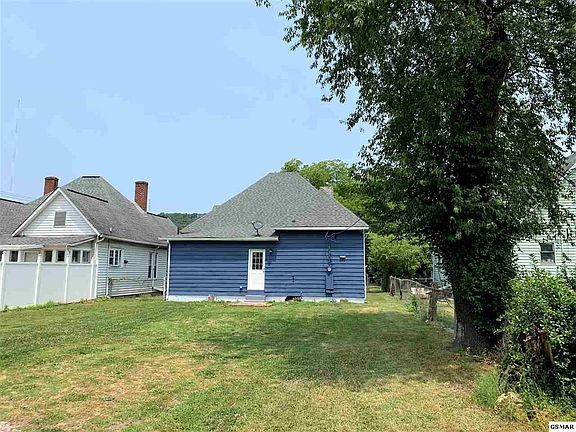 4th image of 1022 Connecticut Ave
